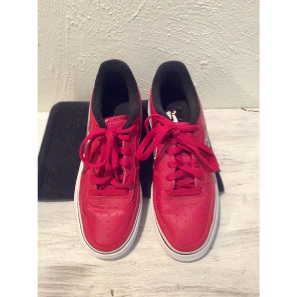 Nike Air Force 1 07 LV8 Sport NBA Varsity Red low top AJ7748-600 Size 5.5 YOUTH main image 15